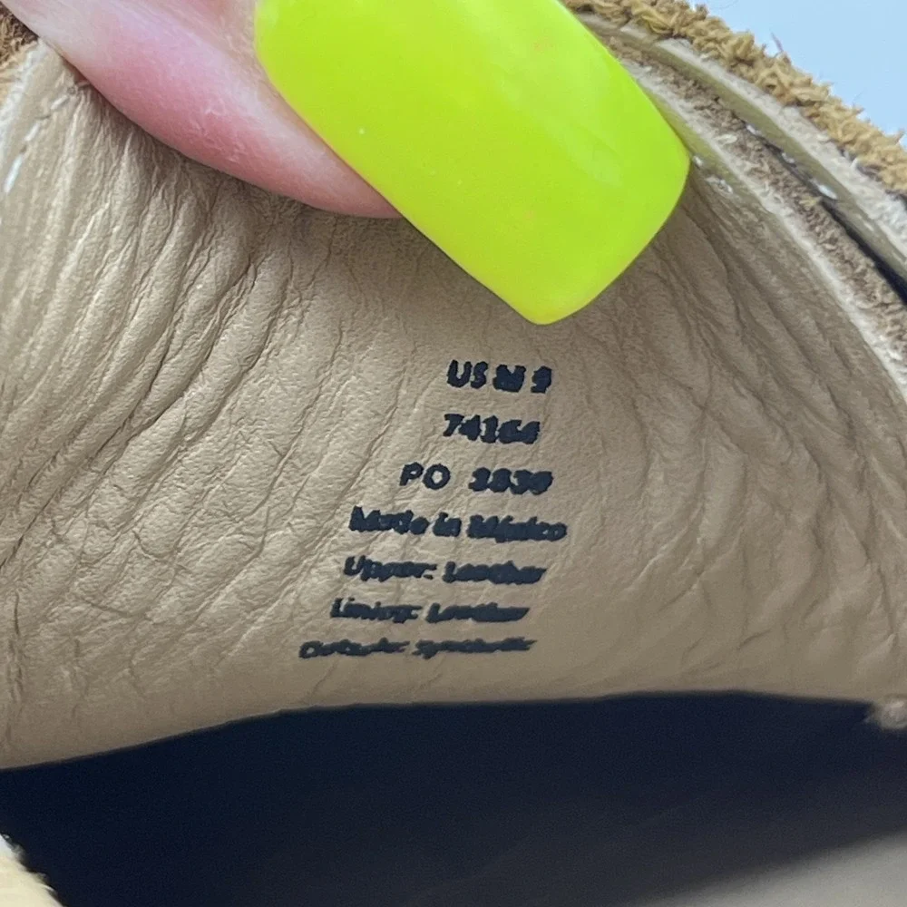 Rhodes Shoes Mens 9 Tan Suede Vibram Gumlite Moc Toe Boat Deck Casual Huckberry
